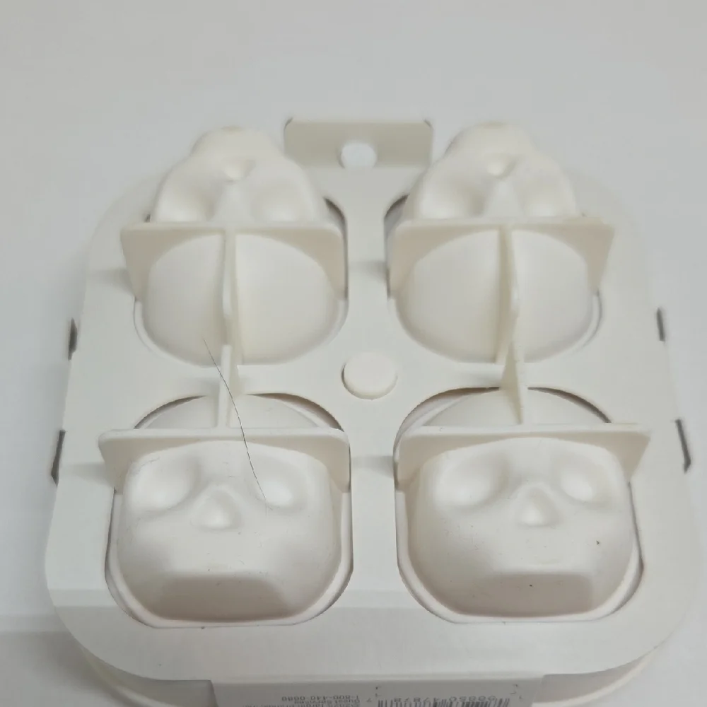 Threshold Cream Silicone Ice Cube Tray